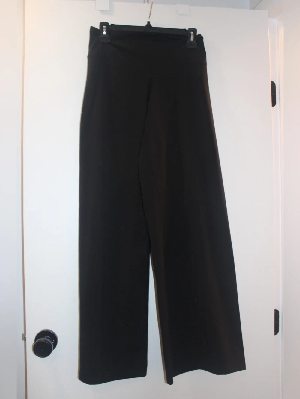 Women’s Extra High-Waisted PowerChill Wide-Leg Pants Old Navy - Picture 2 of 6